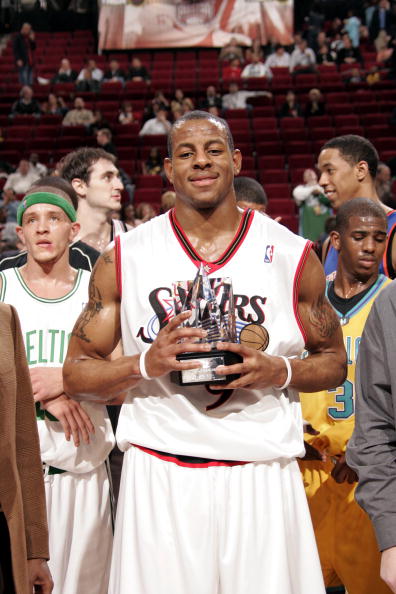 Rookie在皇家马德里比赛中出色发挥，大比分获胜引发热议！的简单介绍